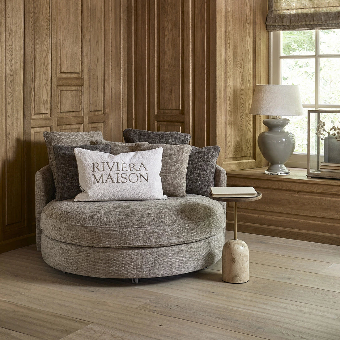 Carmin daybed shiny desert