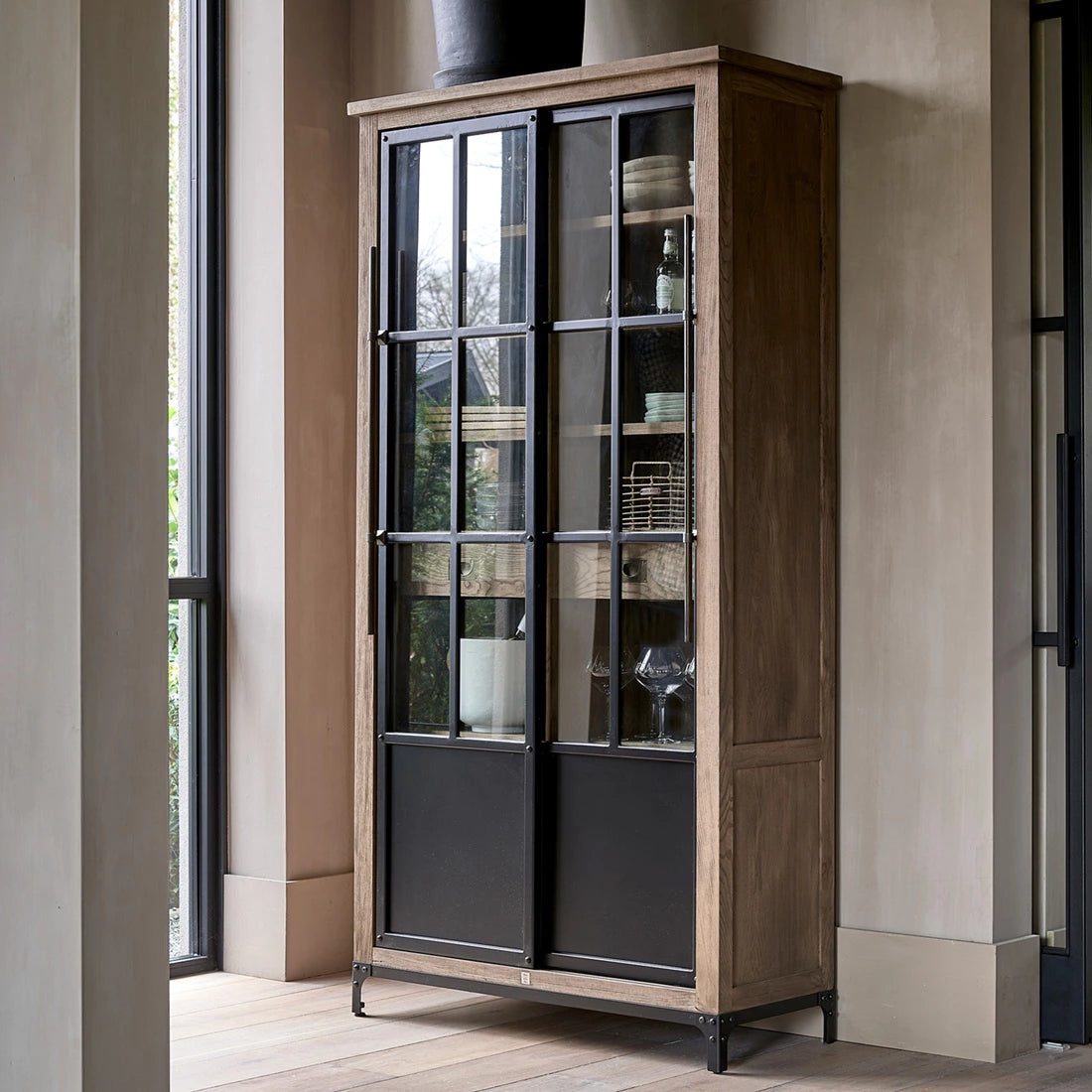 The Hoxton regal L