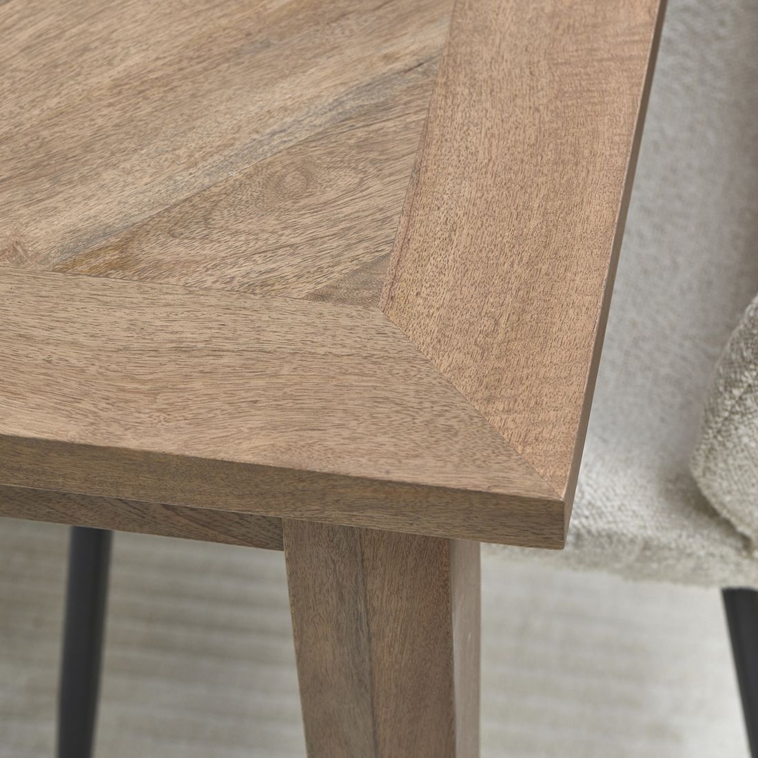 Bodie Hill blagovaonski stol 310/265/220x100