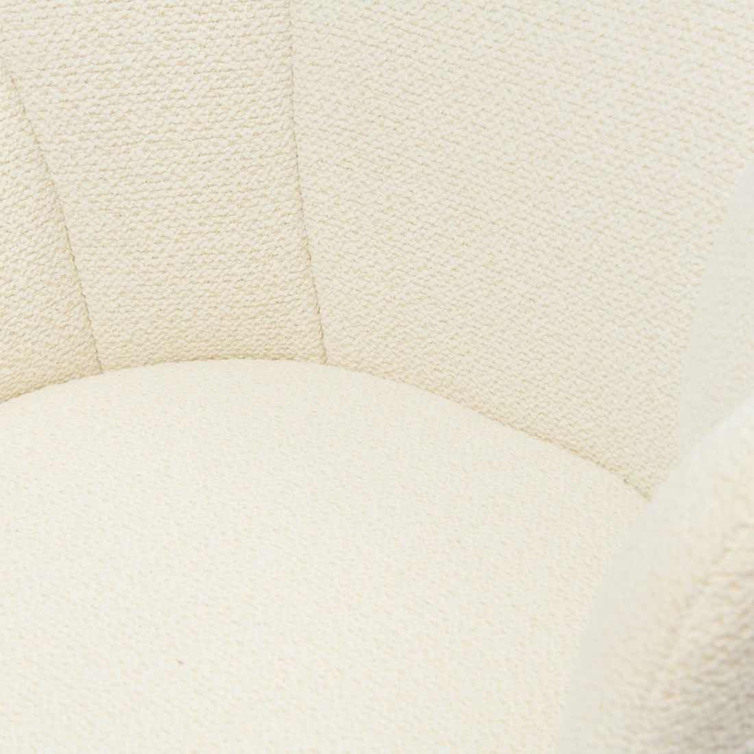 Dauphine okretna blagovaonska stolica, Ivory White
