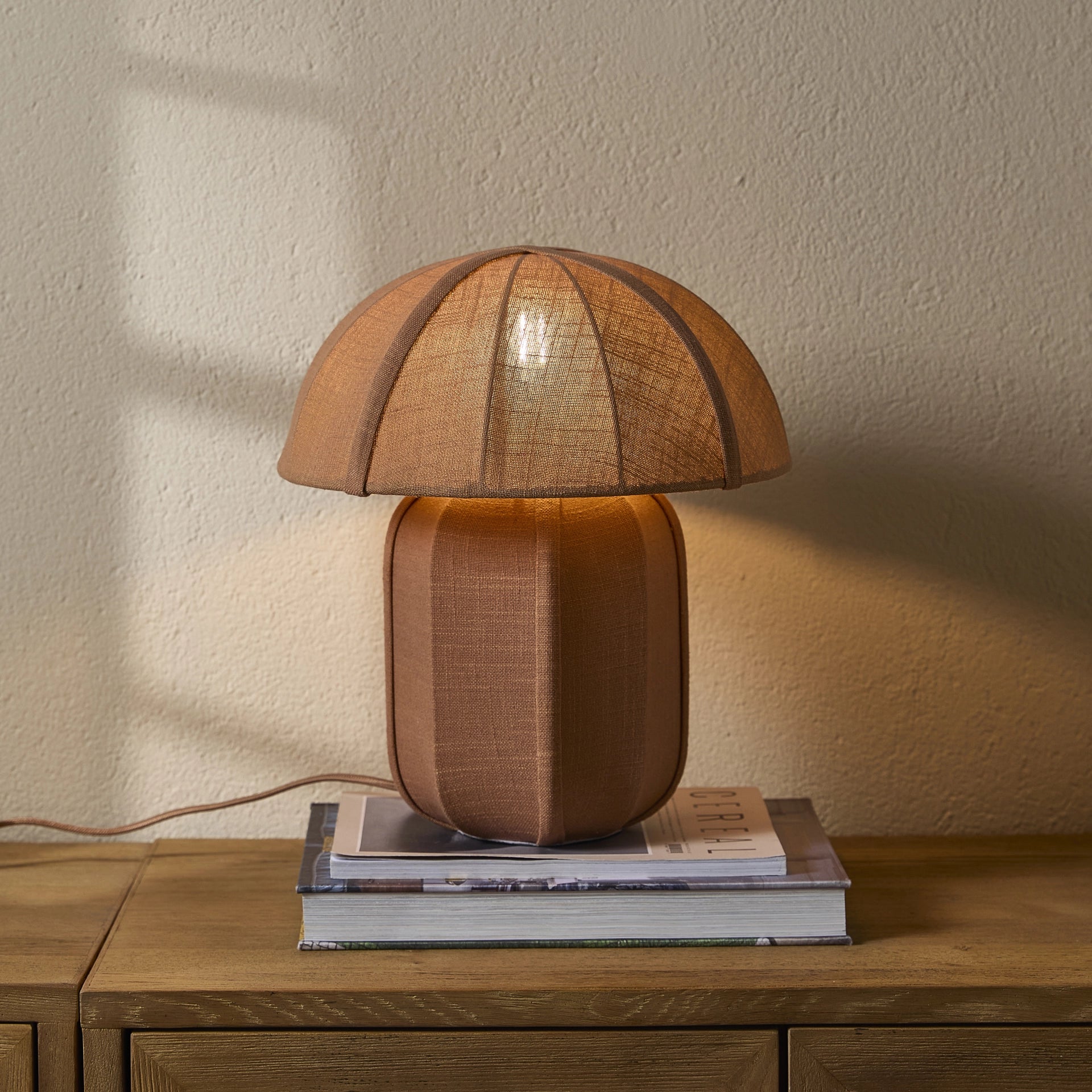 Mush Stolna Lampa caramel