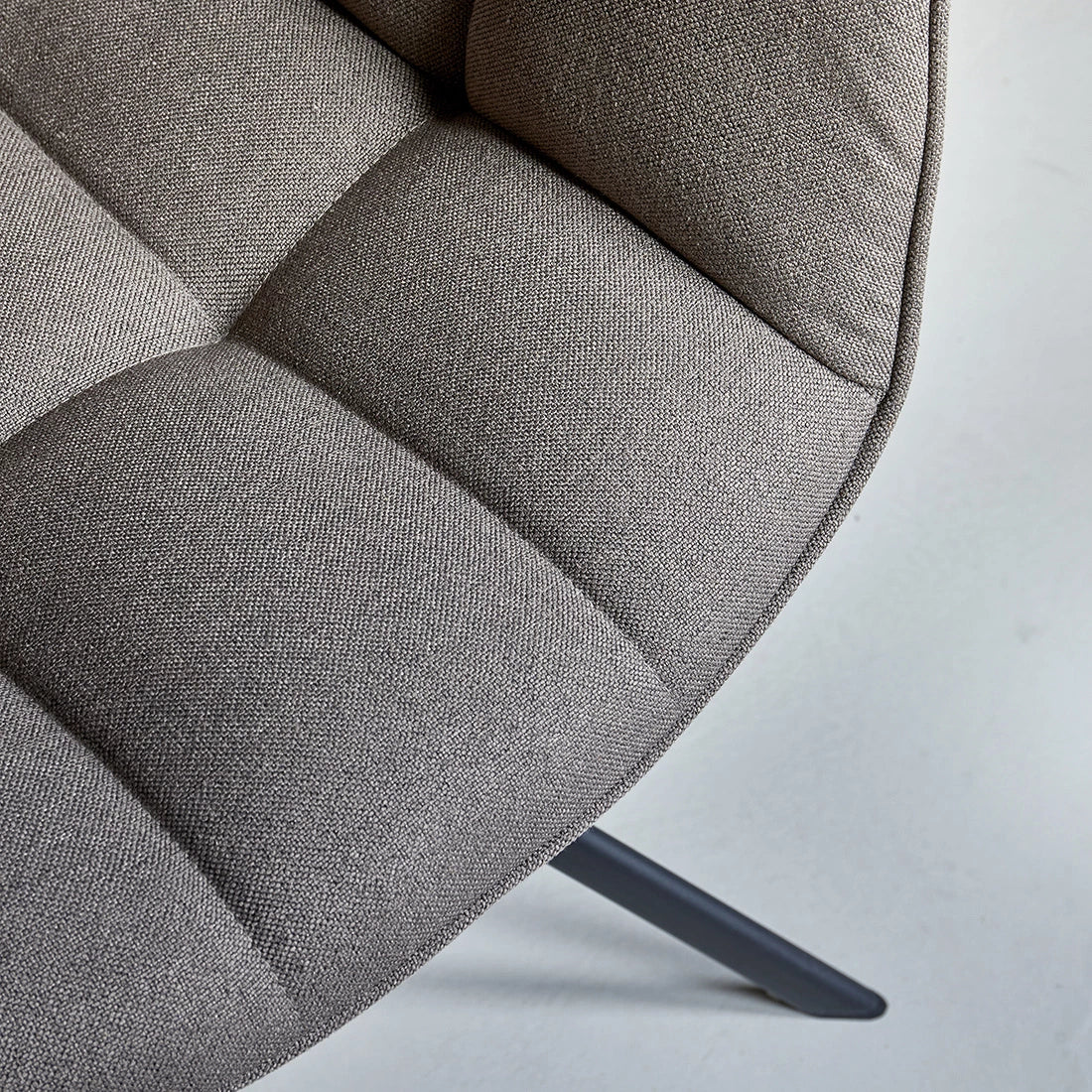 Carnaby okretna blagovaonska stolica Dark Taupe, Mouline lan