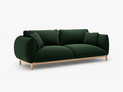 Ada trosjedna sofa
