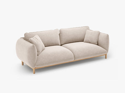Ada trosjedna sofa
