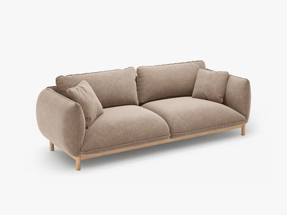 Ada trosjedna sofa