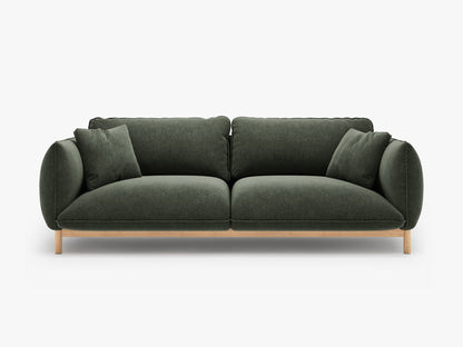 Ada trosjedna sofa