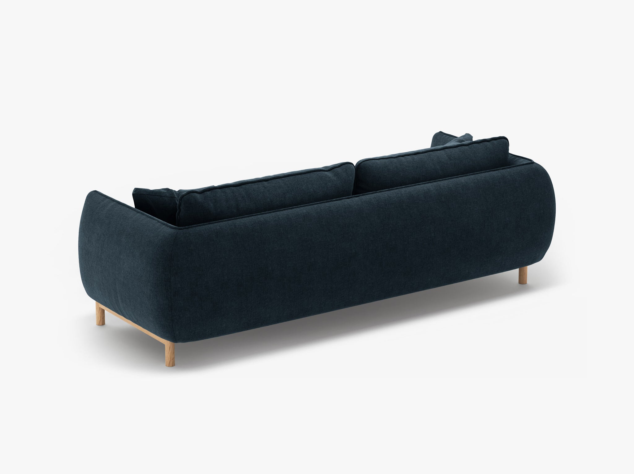 Ada trosjedna sofa