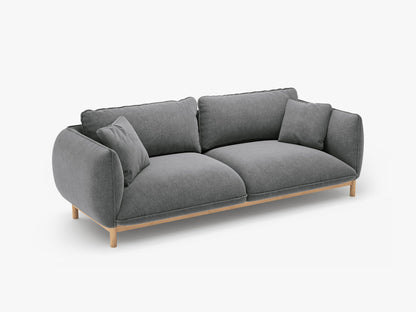 Ada trosjedna sofa