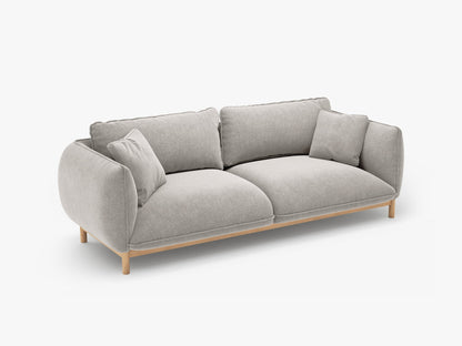 Ada trosjedna sofa