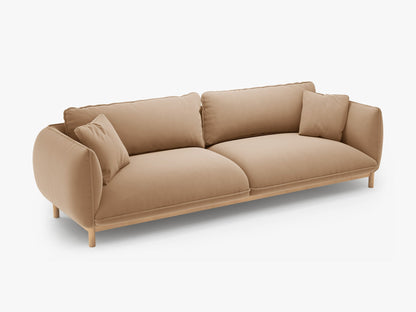 Ada četverosjedna sofa
