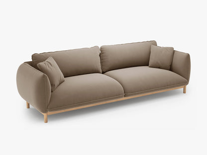 Ada četverosjedna sofa