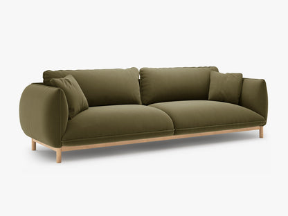 Ada četverosjedna sofa