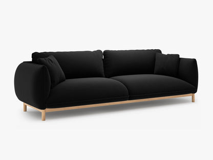 Ada četverosjedna sofa