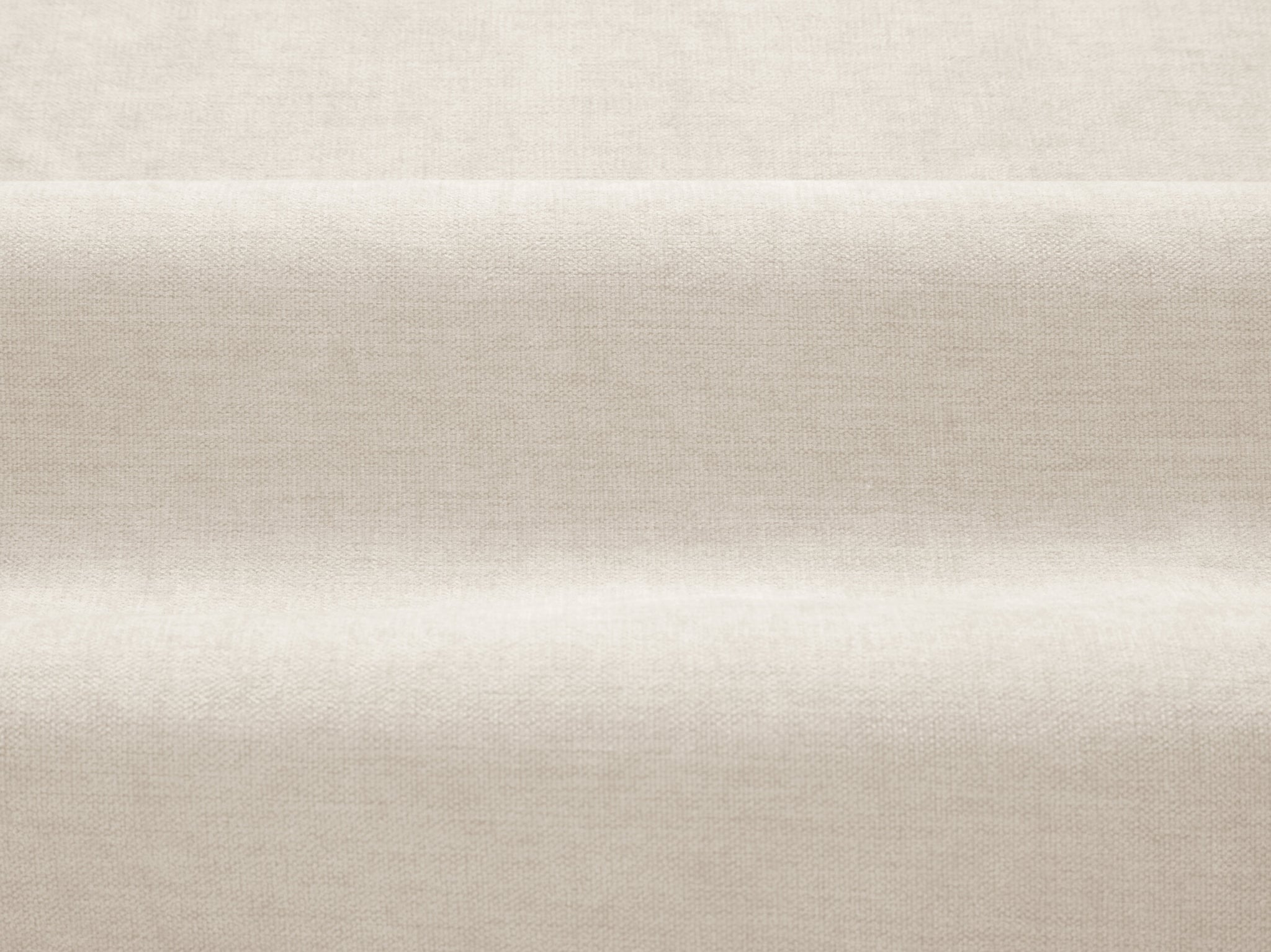 Ada četverosjedna sofa