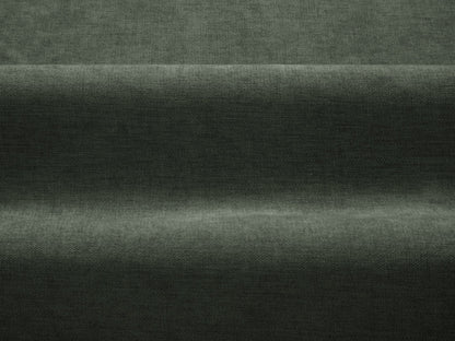 Ada četverosjedna sofa