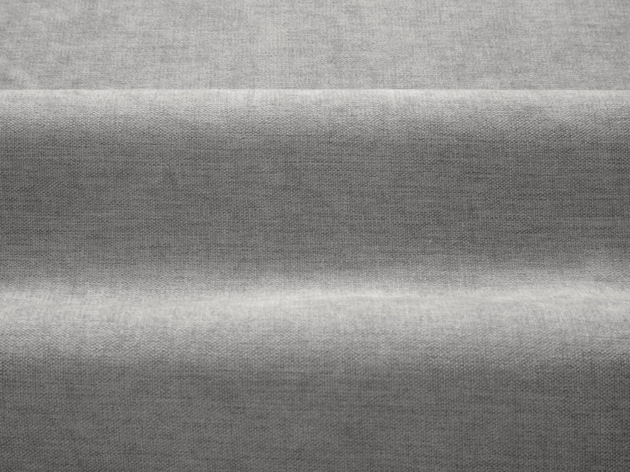 Ada četverosjedna sofa