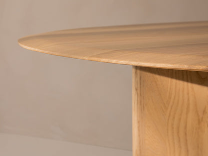 Aggie blagovaonski stol okrugli