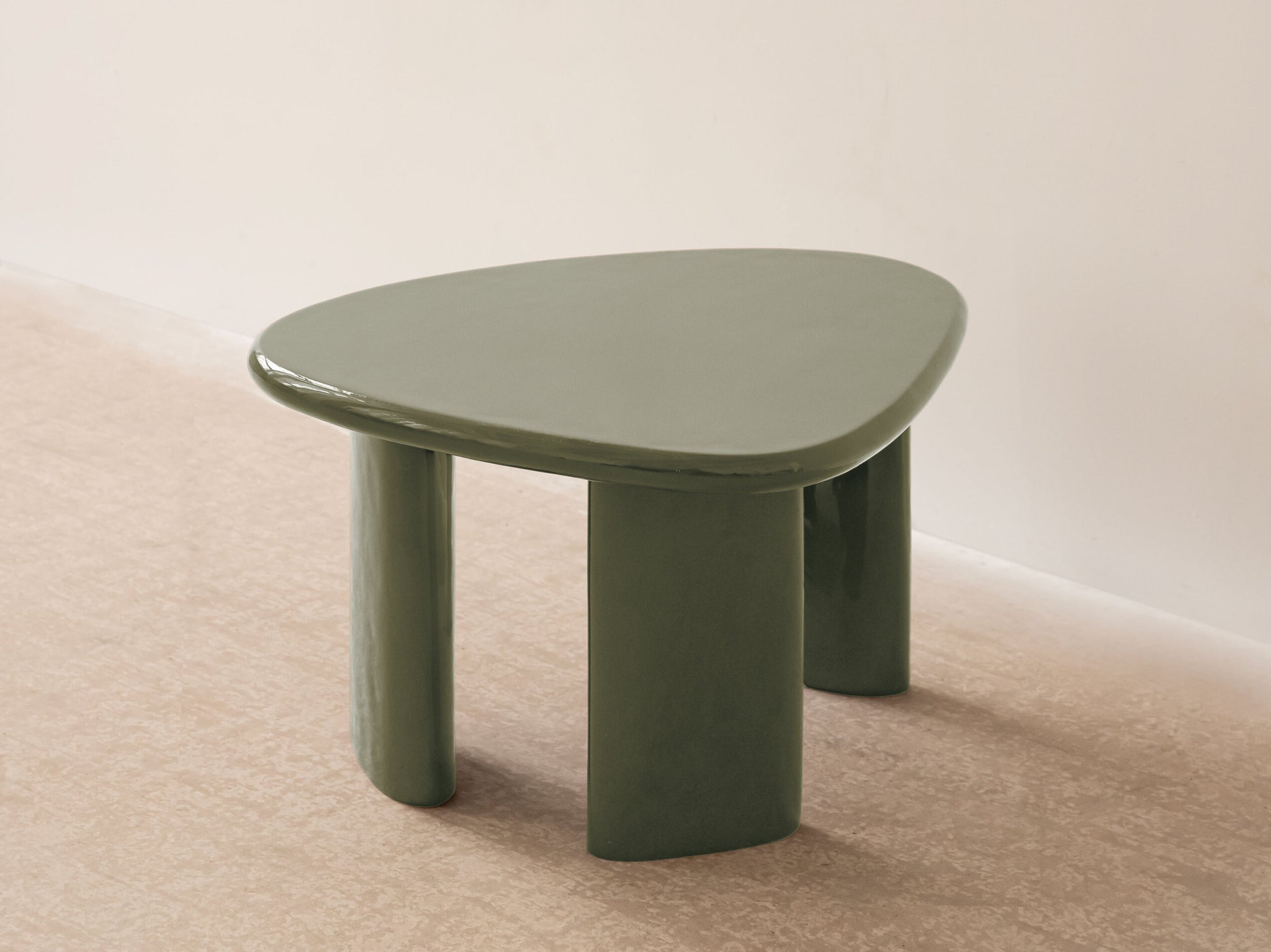 Lawrence stolić za kavu